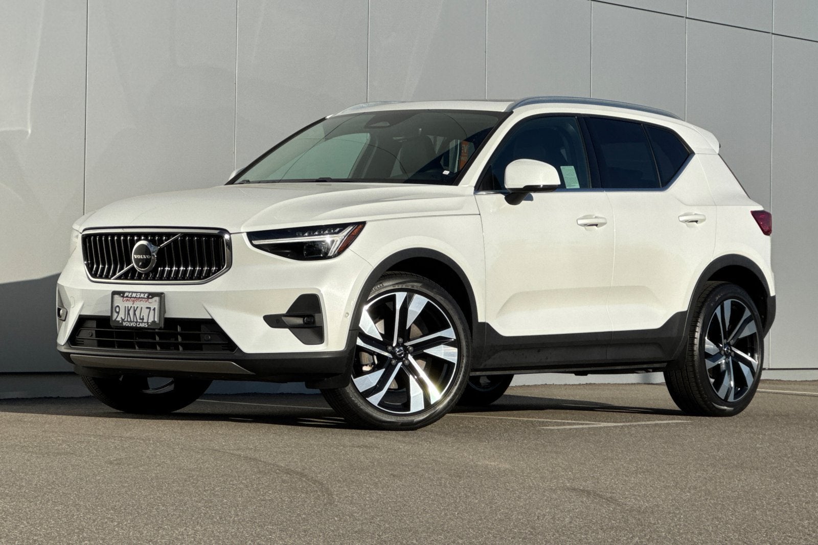2023 Volvo XC40 Ultimate