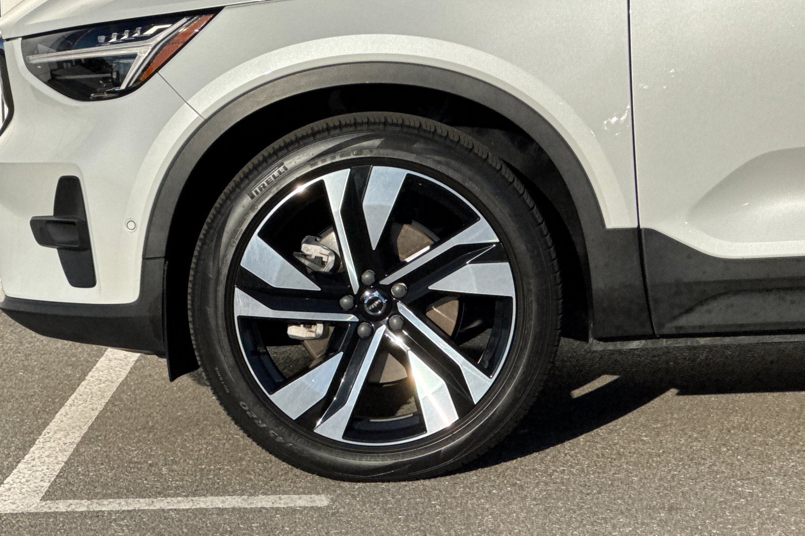 2023 Volvo XC40 Ultimate