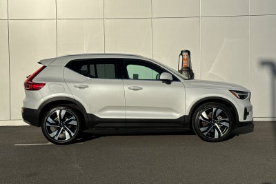 2023 Volvo XC40 Ultimate