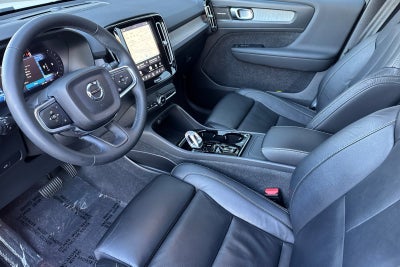2023 Volvo XC40 Ultimate