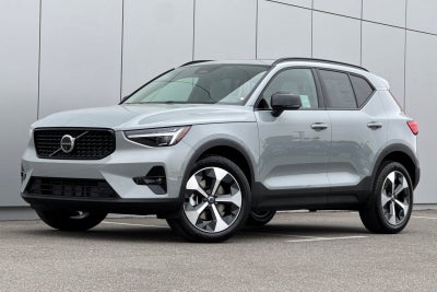 2026 Volvo XC40 B5 Plus
