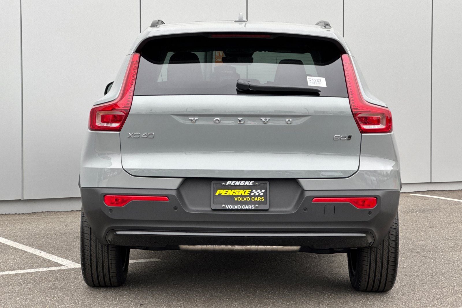 2026 Volvo XC40 B5 Plus