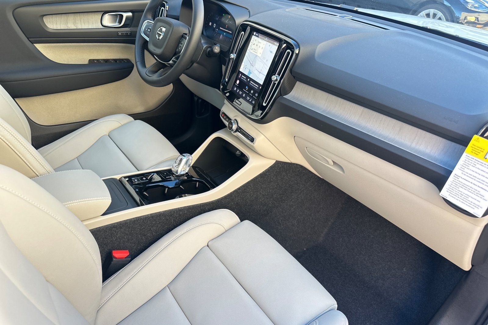 2026 Volvo XC40 B5 Plus