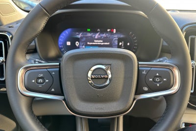 2026 Volvo XC40 B5 Plus