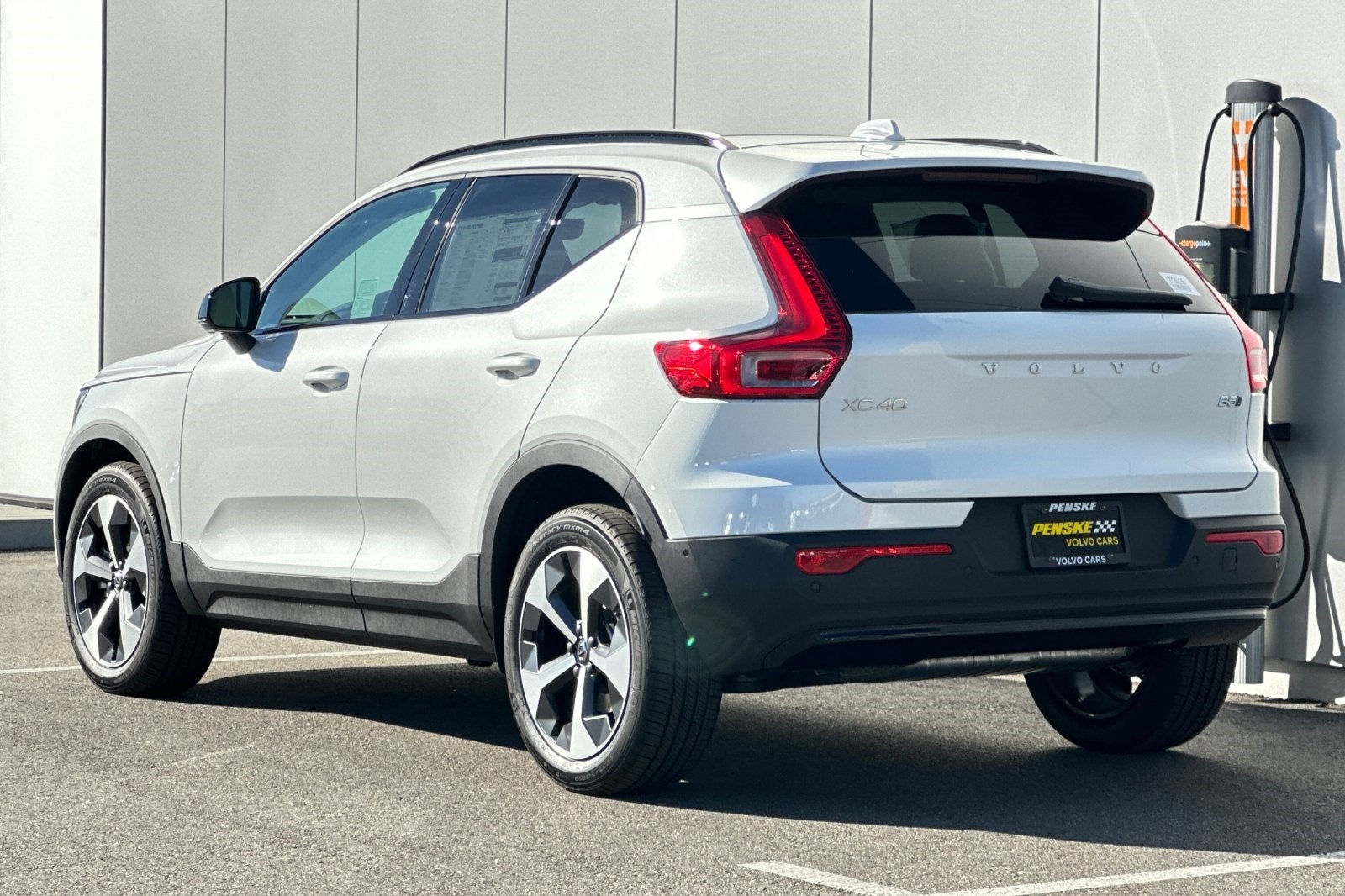 2026 Volvo XC40 B5 Plus