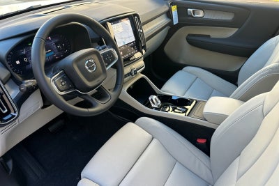 2026 Volvo XC40 B5 Plus