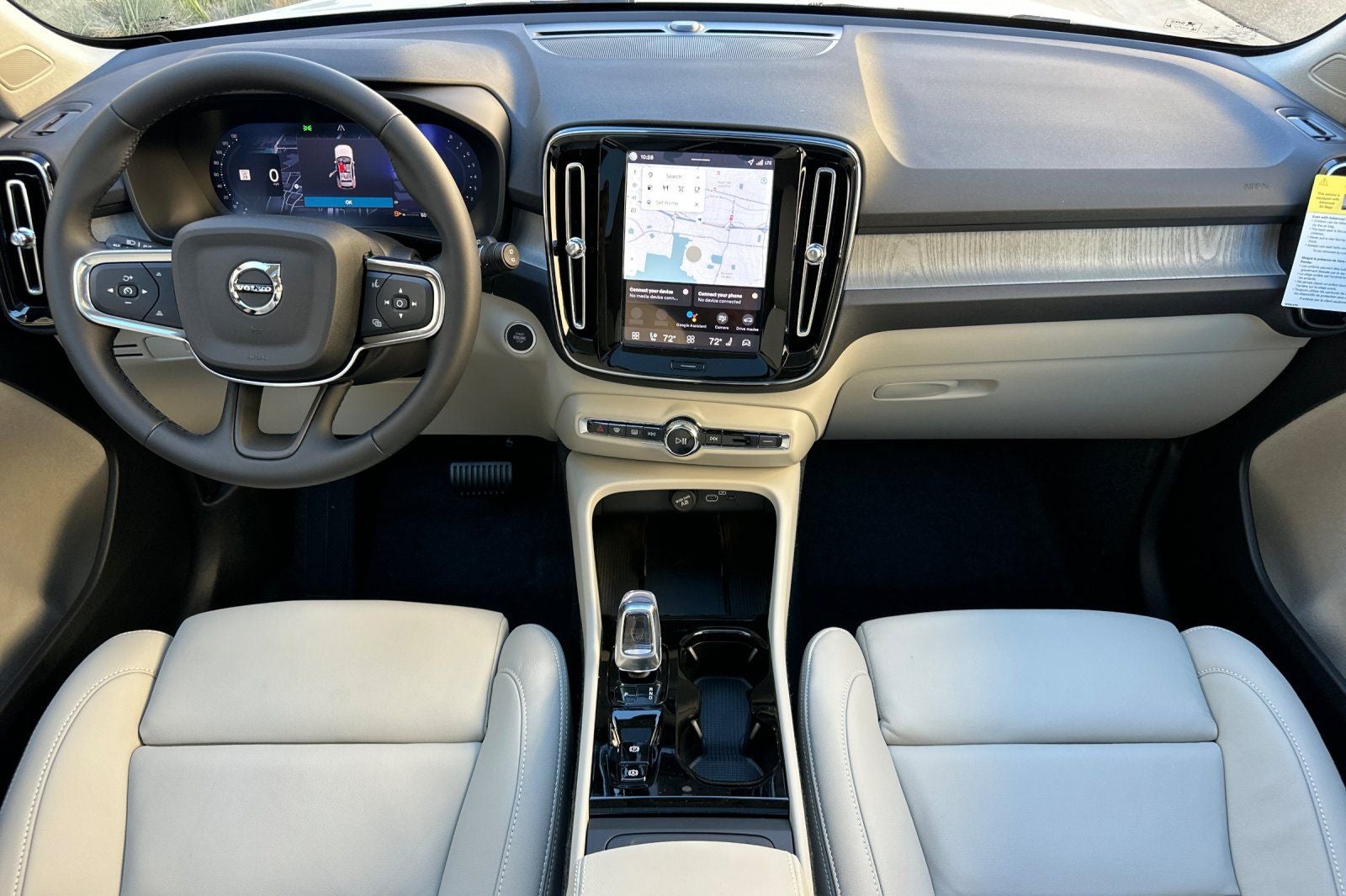 2026 Volvo XC40 B5 Plus