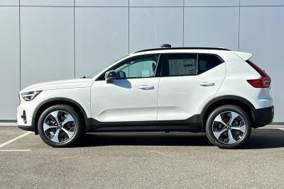 2026 Volvo XC40 B5 Plus