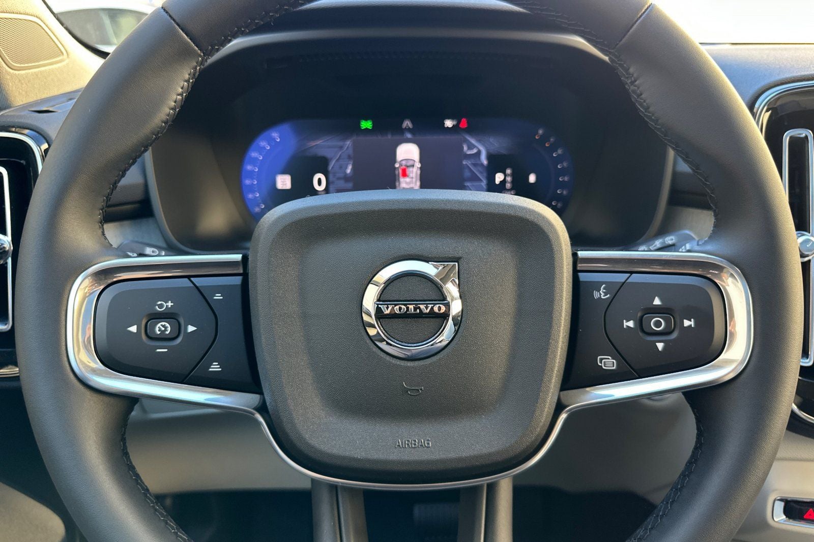 2026 Volvo XC40 B5 Plus