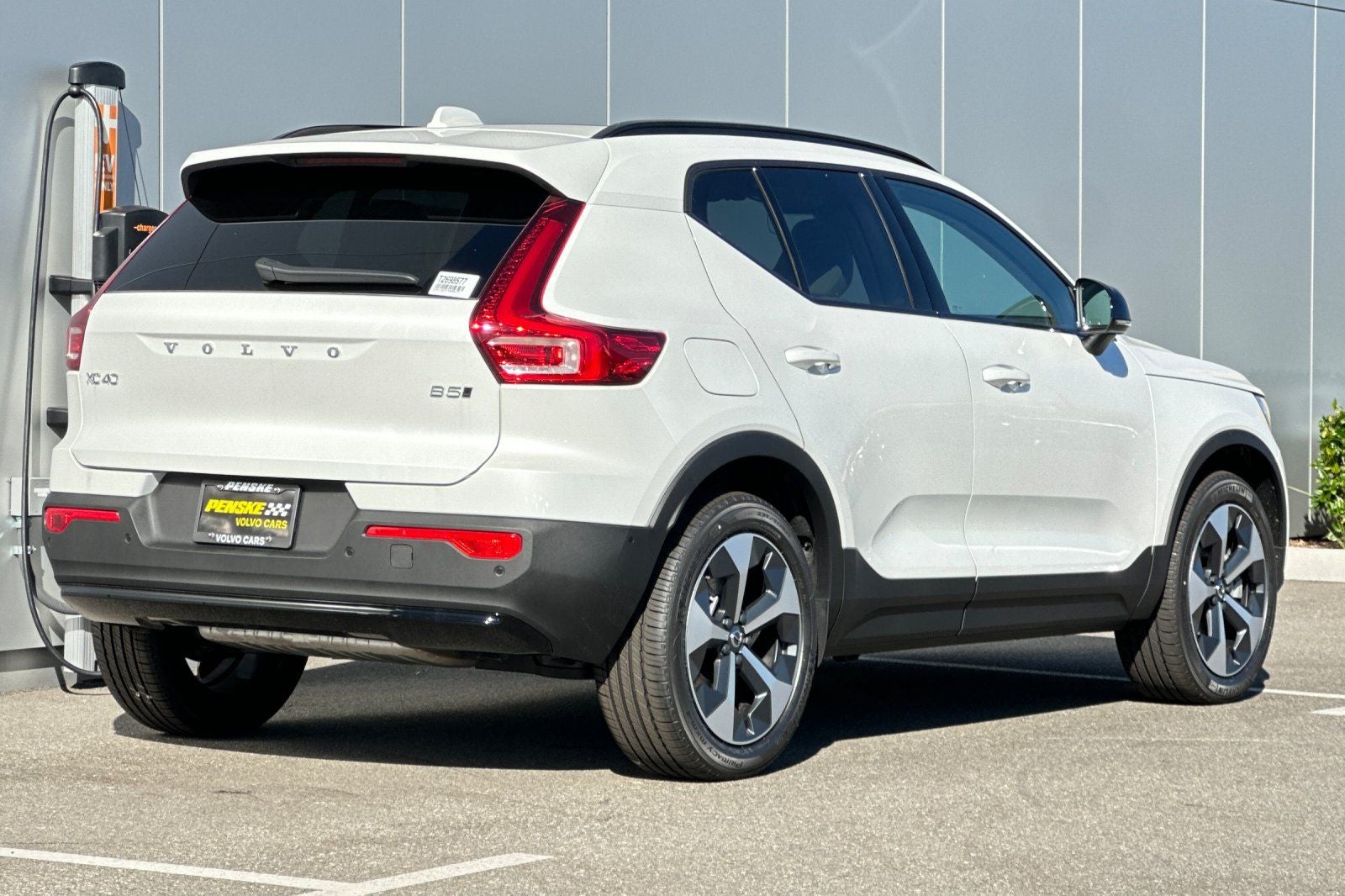 2026 Volvo XC40 B5 Plus