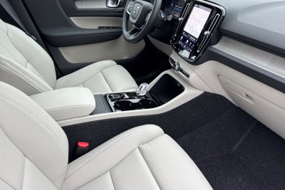 2026 Volvo XC40 B5 Plus