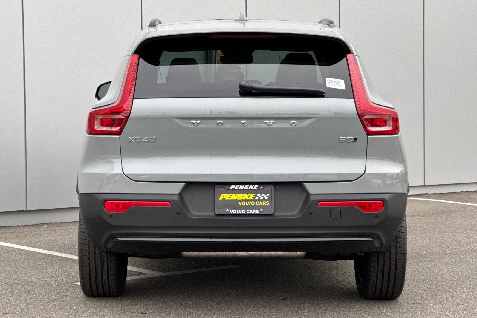 2026 Volvo XC40 B5 Plus