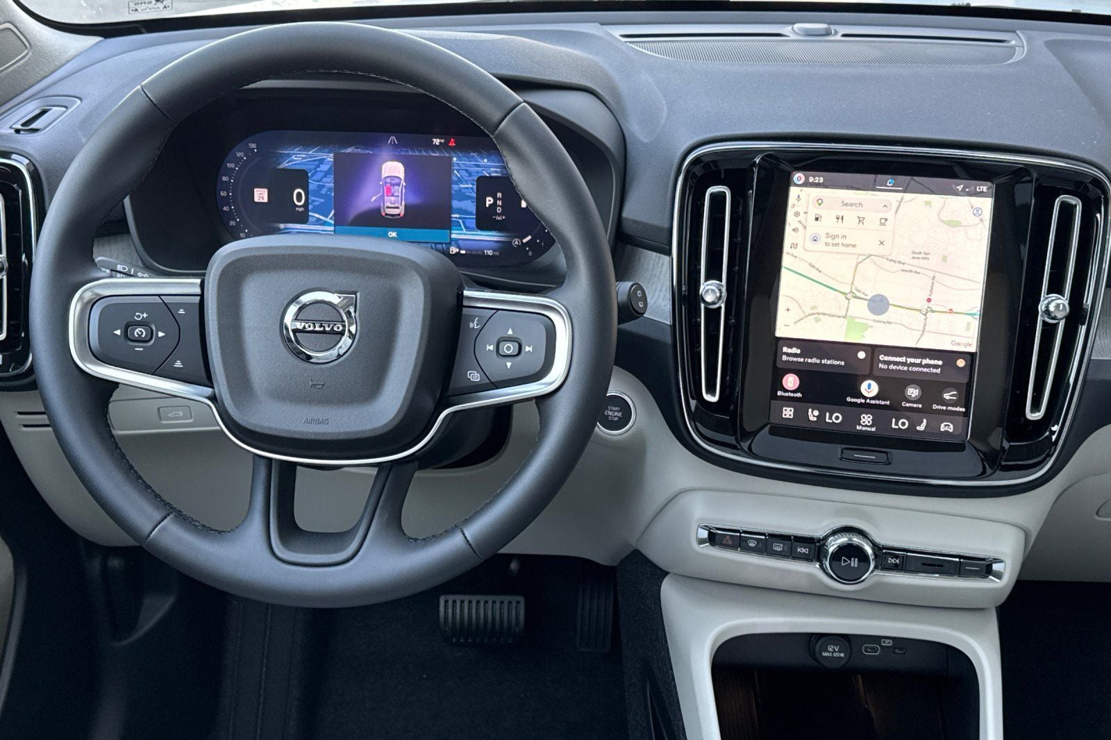 2026 Volvo XC40 B5 Plus