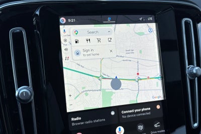 2026 Volvo XC40 B5 Plus