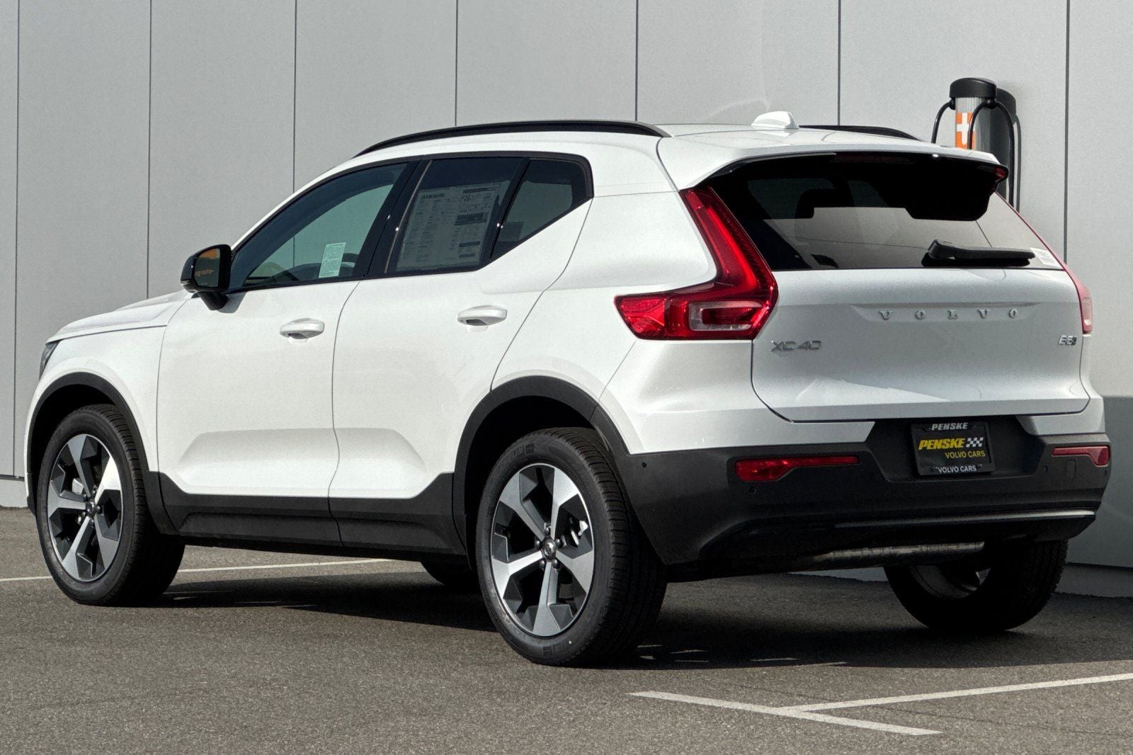 2026 Volvo XC40 B5 Plus