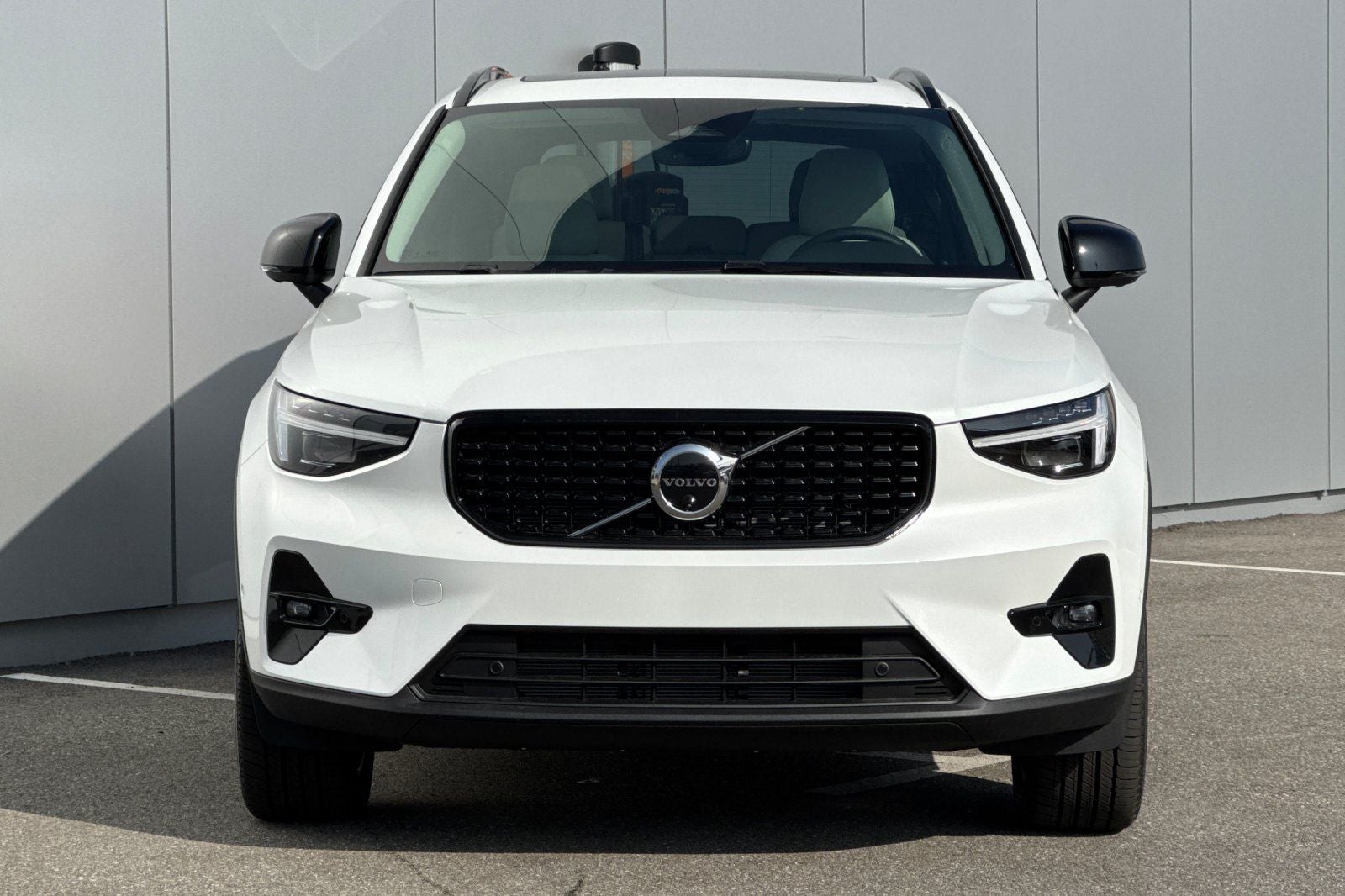 2026 Volvo XC40 B5 Plus
