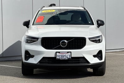 2026 Volvo XC40 B5 Plus