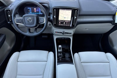 2026 Volvo XC40 B5 Plus
