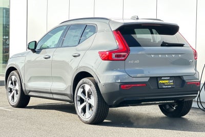 2026 Volvo XC40 B5 Plus