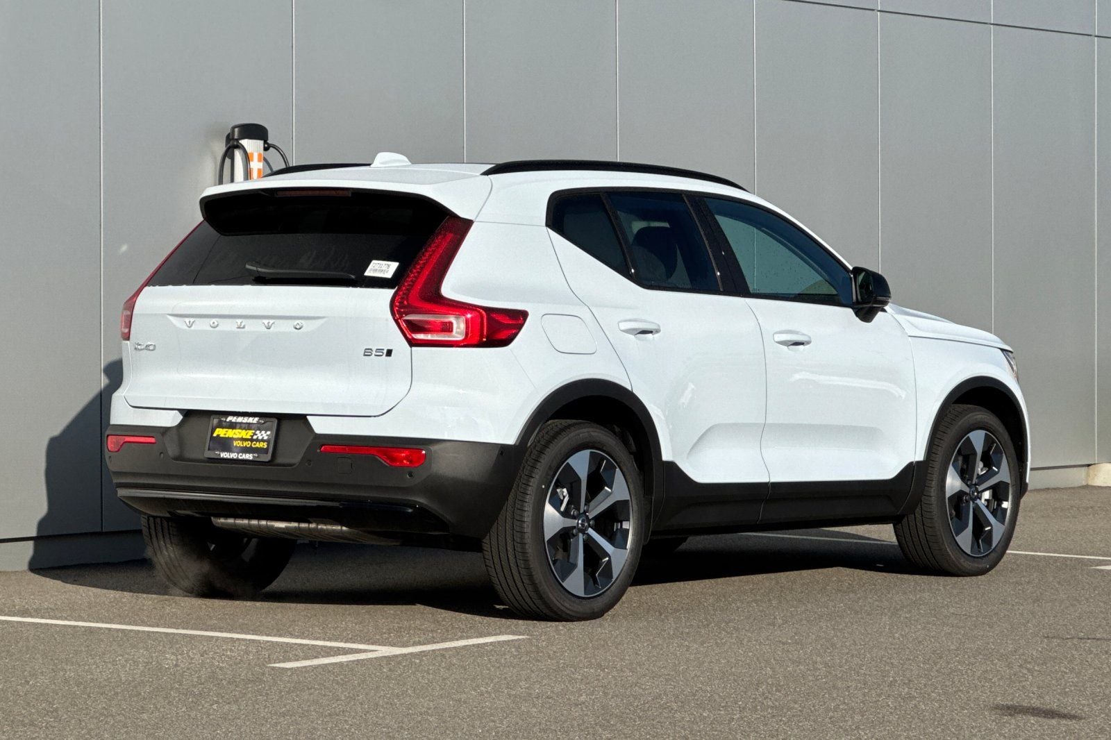 2026 Volvo XC40 B5 Plus