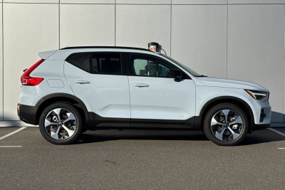 2026 Volvo XC40 B5 Plus