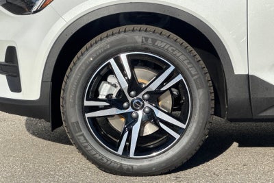 2026 Volvo XC40 B5 Core