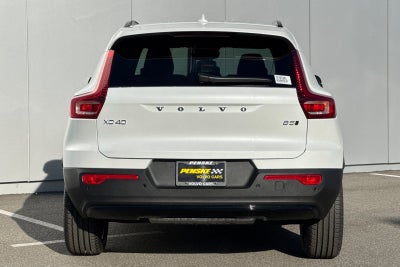 2026 Volvo XC40 B5 Core