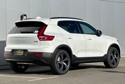 2026 Volvo XC40 B5 Core