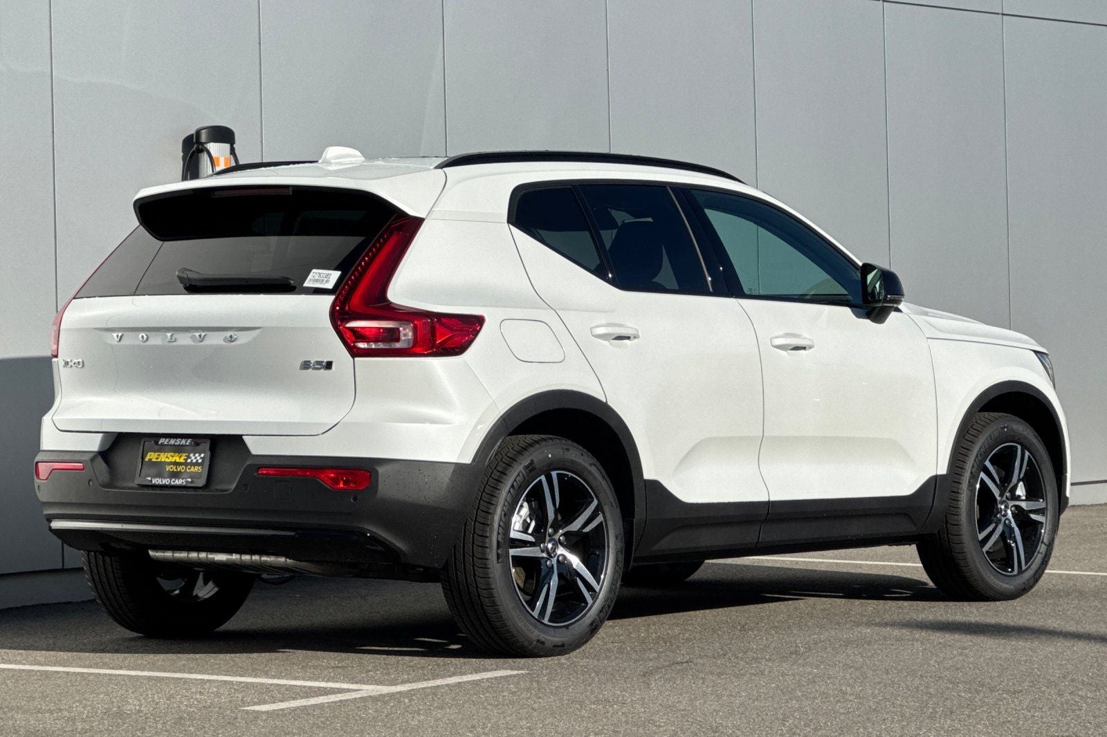 2026 Volvo XC40 B5 Core