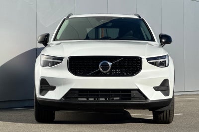 2026 Volvo XC40 B5 Core