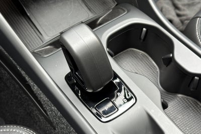 2025 Volvo XC40 B5 Core