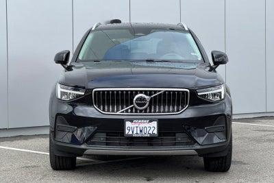 2025 Volvo XC40 B5 Core