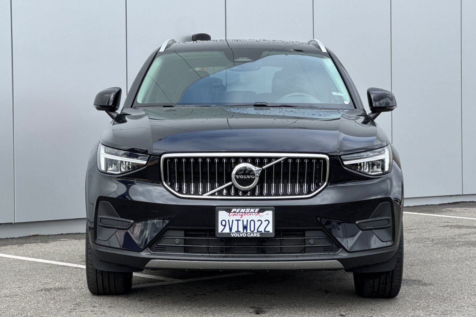 2025 Volvo XC40 B5 Core