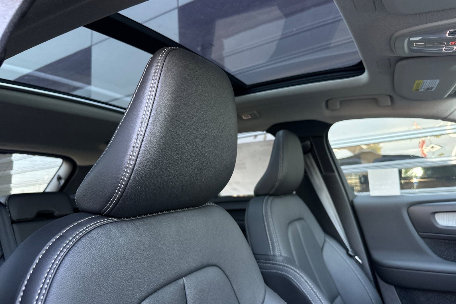 2026 Volvo XC40 B5 Core