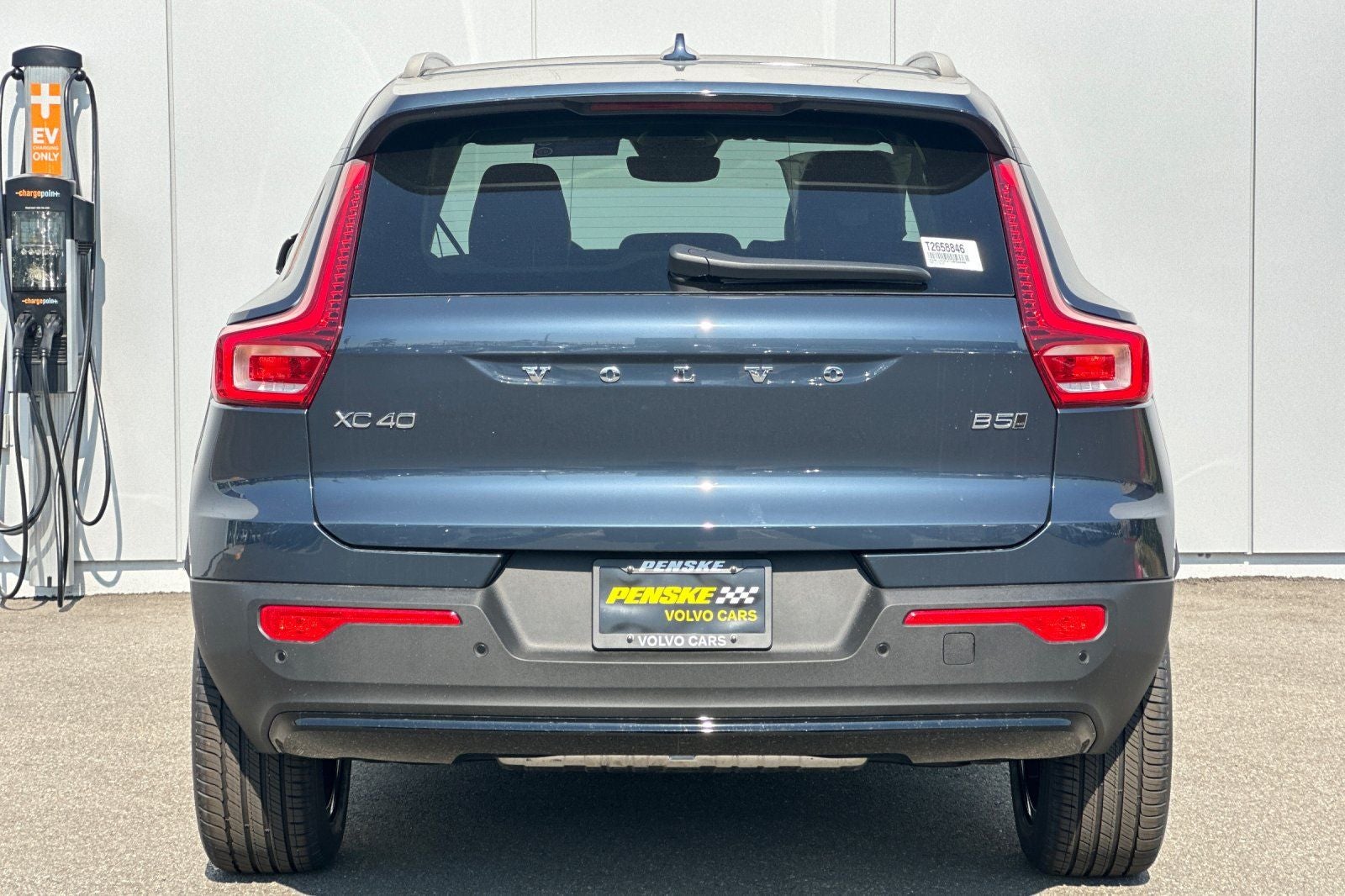 2026 Volvo XC40 B5 Core