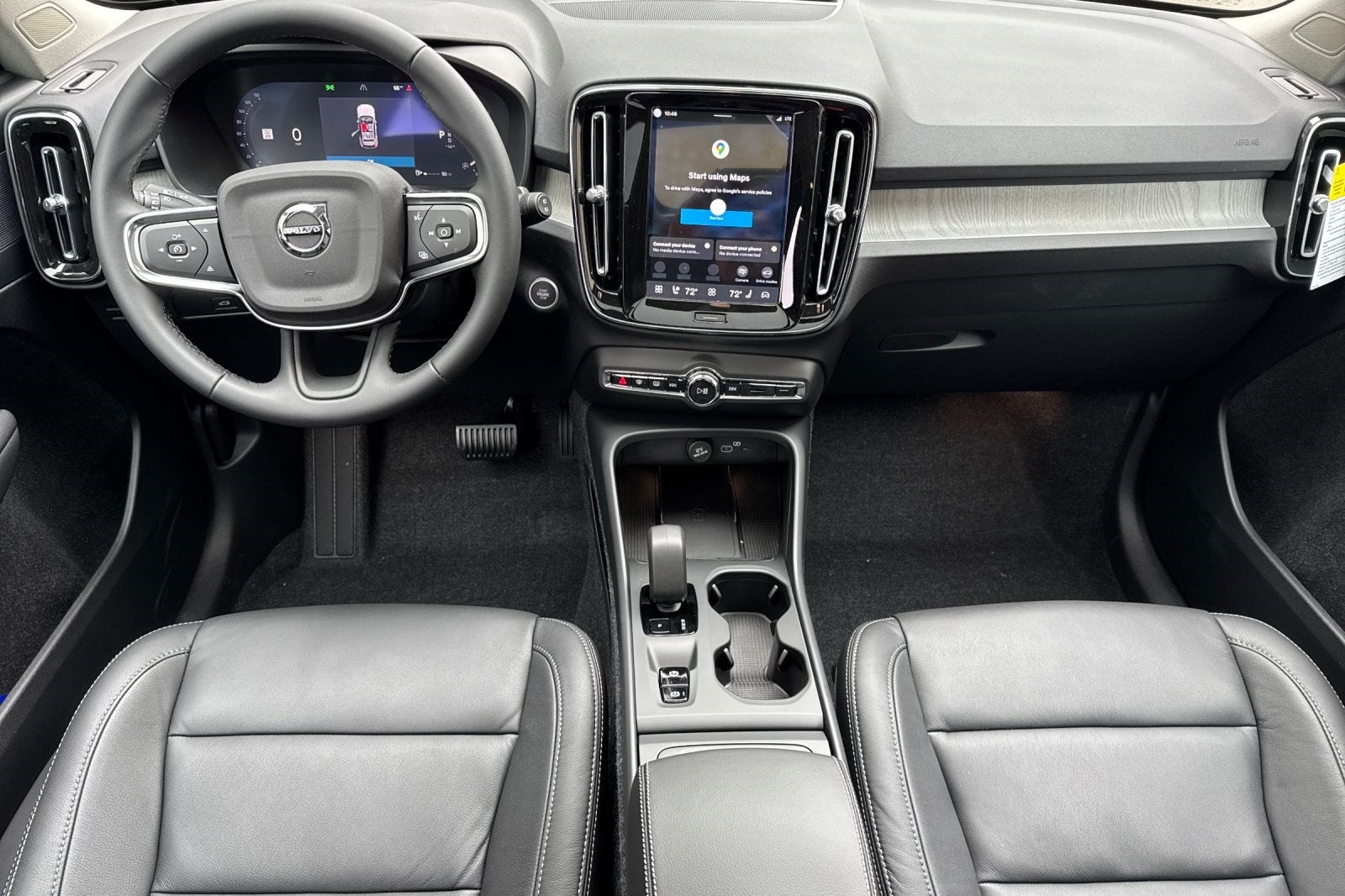 2026 Volvo XC40 B5 Core