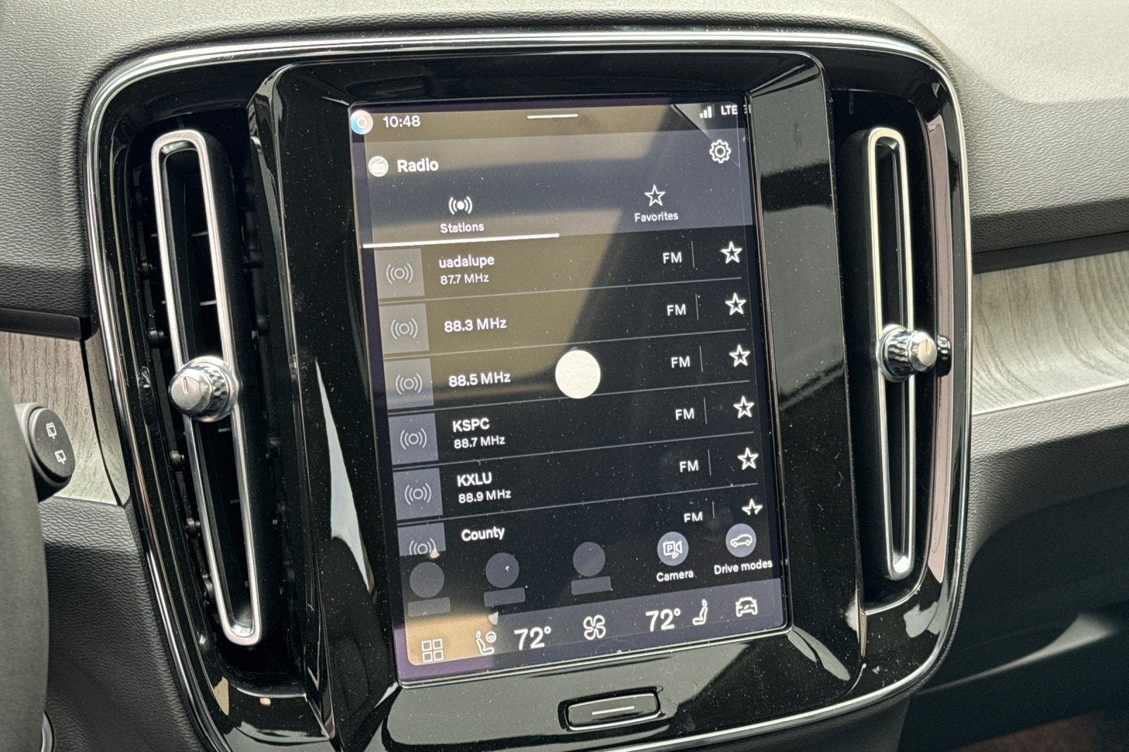 2026 Volvo XC40 B5 Core