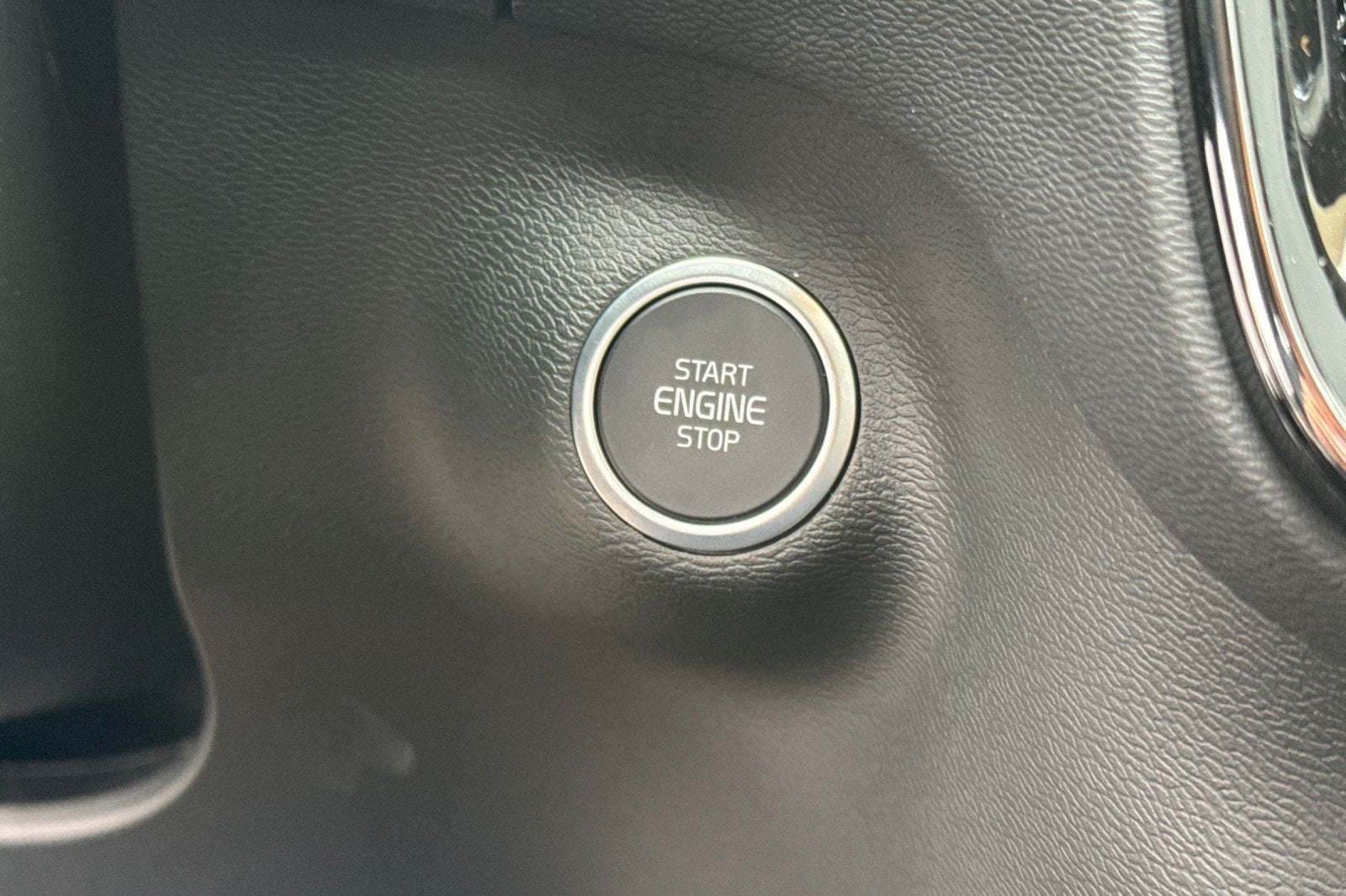 2026 Volvo XC40 B5 Core