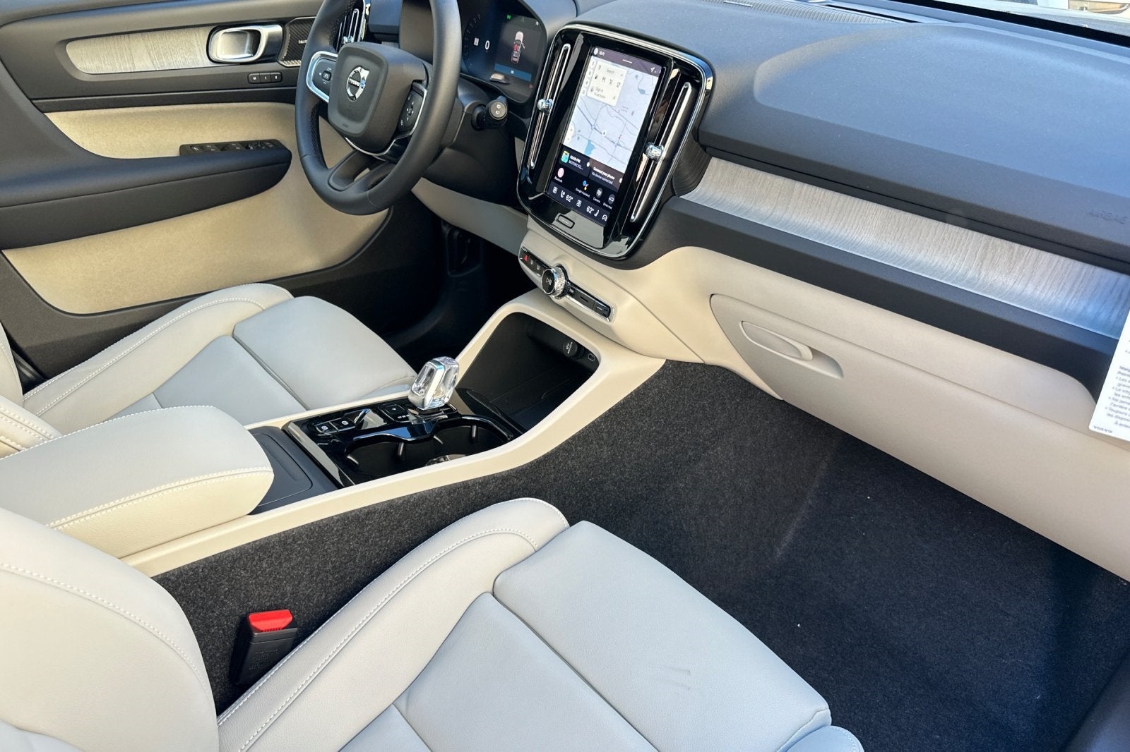 2026 Volvo XC40 B5 Ultra