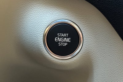 2026 Volvo XC40 B5 Ultra