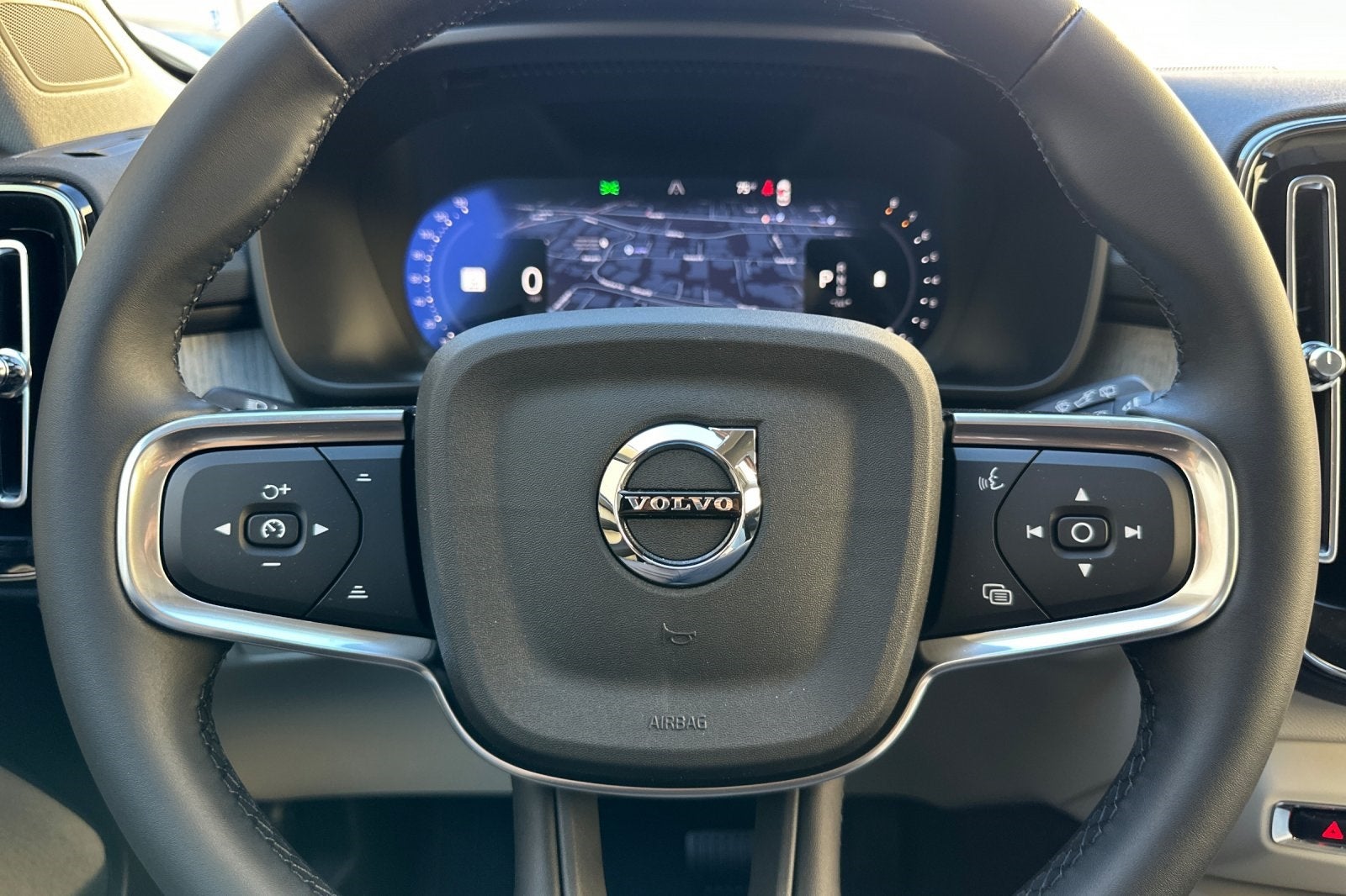 2026 Volvo XC40 B5 Ultra