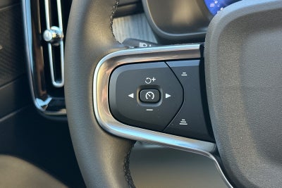 2026 Volvo XC40 B5 Ultra