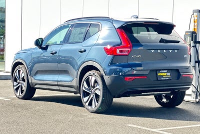 2026 Volvo XC40 B5 Ultra