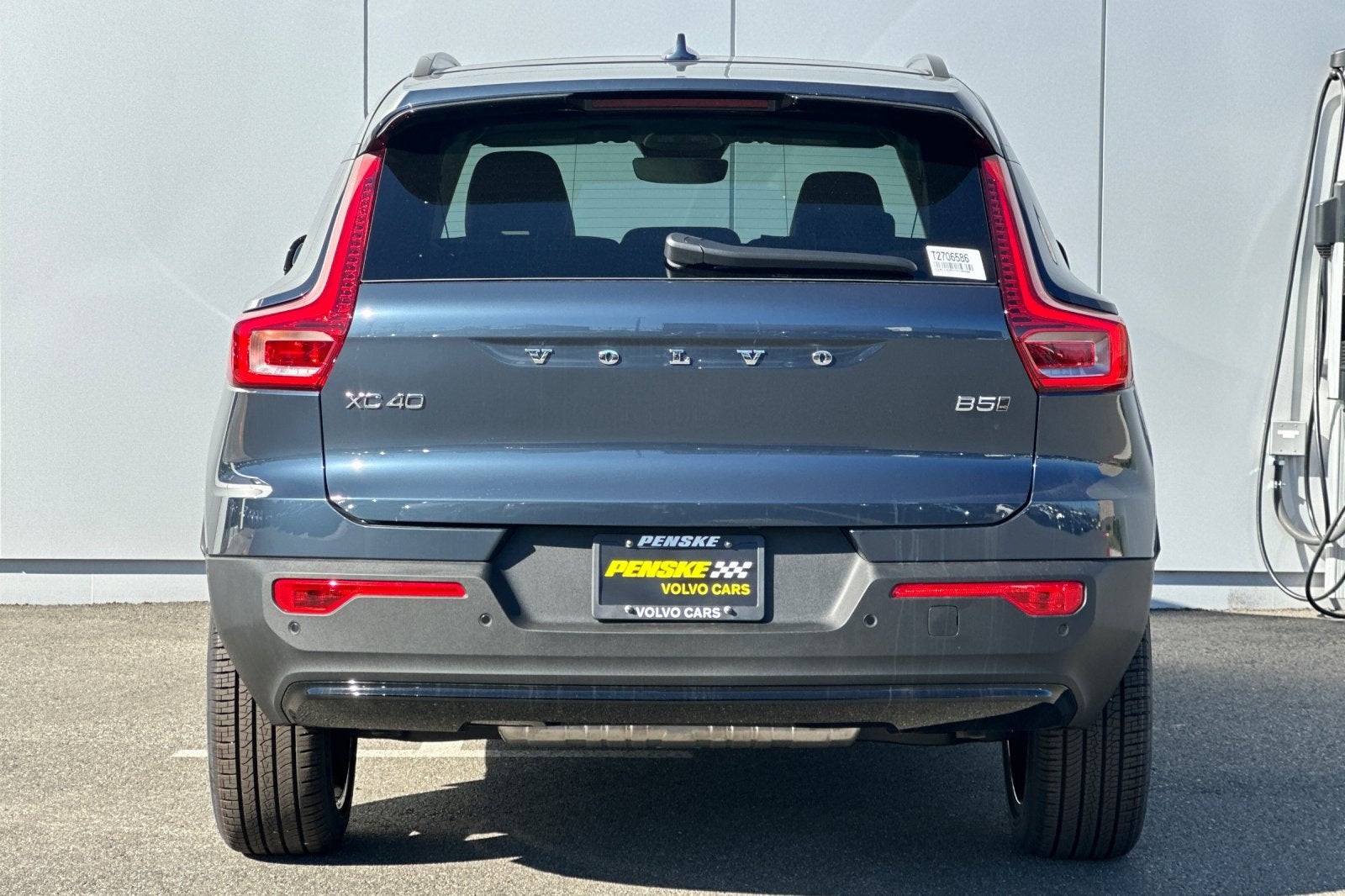 2026 Volvo XC40 B5 Ultra