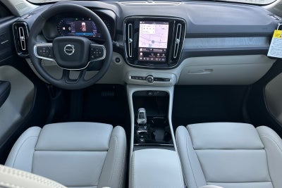 2026 Volvo XC40 B5 Ultra