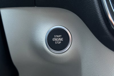 2026 Volvo XC40 B5 Ultra