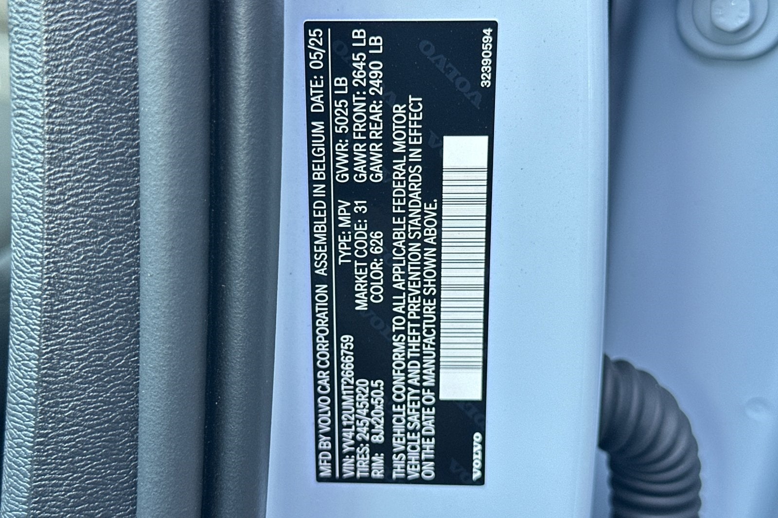 2026 Volvo XC40 B5 Ultra