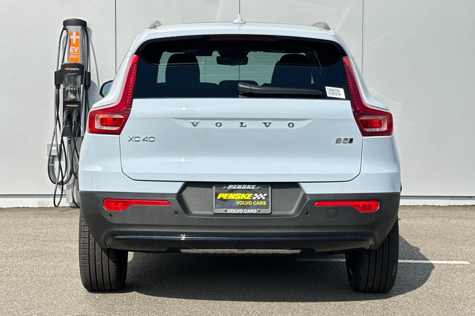 2026 Volvo XC40 B5 Ultra