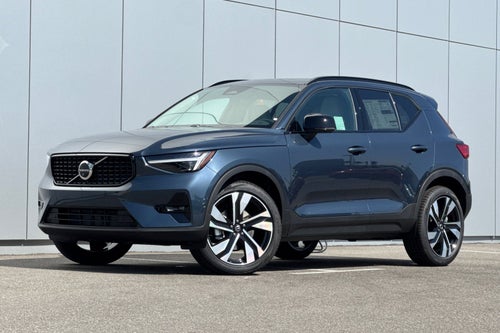 2026 Volvo XC40 B5 Ultra