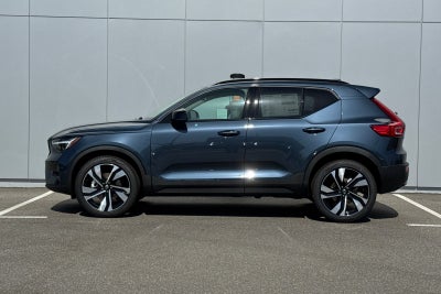 2026 Volvo XC40 B5 Ultra
